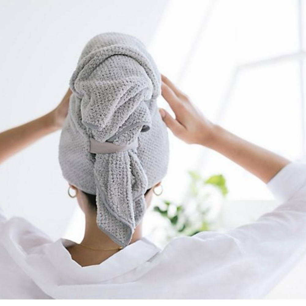 VOLO Beauty Hero Quick Dry Towel (QTY 1 Luna Grey)